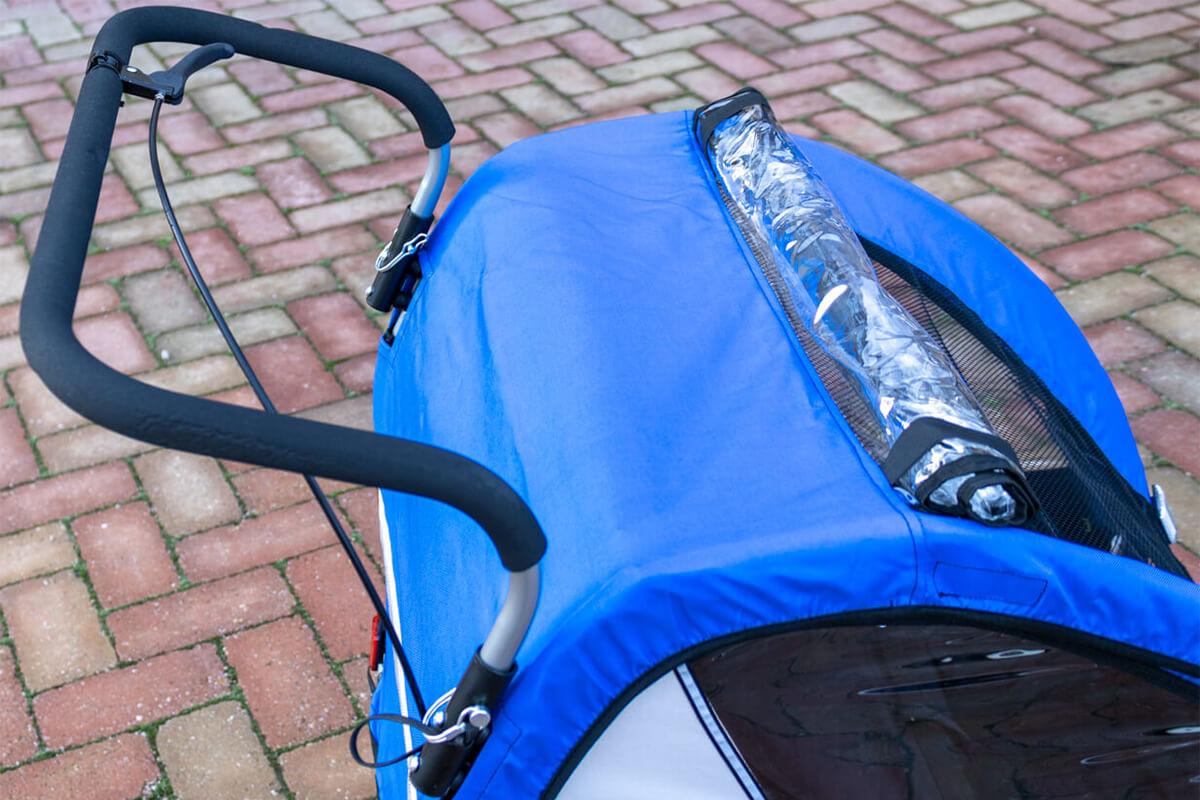 A jogging markolat szivacsozást kapott, hogy még kényelmesebb legyen.