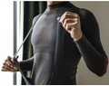 Kerékpáros aláöltözet BBB FirLayer BUW-20 hosszú ujjú unisex fekete/piros M/L InfraRed technológiával