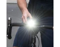 Cateye SYNC Core akkumulátoros első lámpa USB-ről tölthető, 500 lumen, HL-NW100RC, kapcsoló szinkron