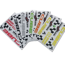 Cube matrica garnitúra műgyantás bevonattal 25x17cm több színben kapható