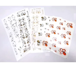 Virágos matrica garnitúra műgyantás 25x17cm 3féle színben kapható