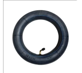 Tömlő elektromos rollerekhez 10x2,5 90/45 méretben hajlított szeleppel