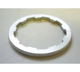 Hézagoló gyűrű kazettatesthez 9-es fogaskoszorúhoz Sturmey 2mm Shimano kompatibilis