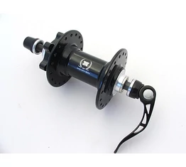 Novatec D361SB/A első agy 36lyukas, 9mm-es gyorszárral, tárcsafékes, iparicsapágyas, fekete