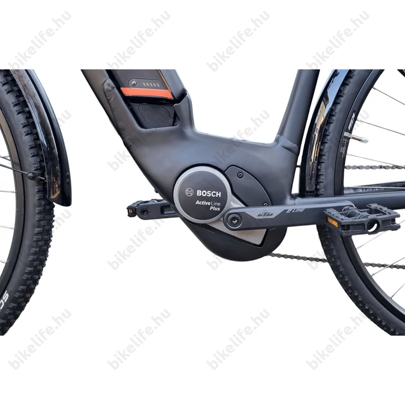 KTM Macina Tourcross A410 elektromos kerékpár Bosch Active Line 9 fokozatú Altus váltó matt fekete 43cm