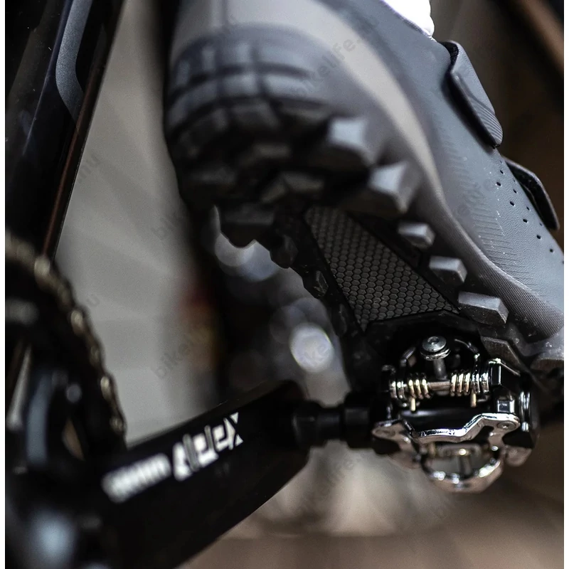 BBB BPD-01 pedálstopli SPD Shimano kompatibilis 4°-os mozgással