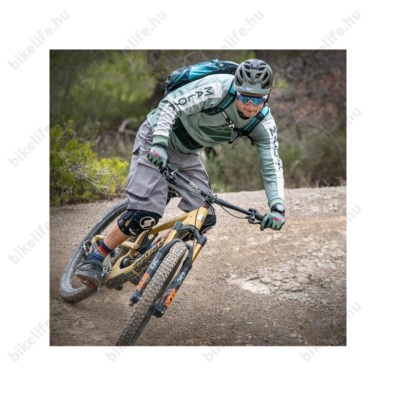 Magura MT7 PRO hidraulikus tárcsafék 4 dugattyús, Carbotecture SL féktest, 2200mm fékcső