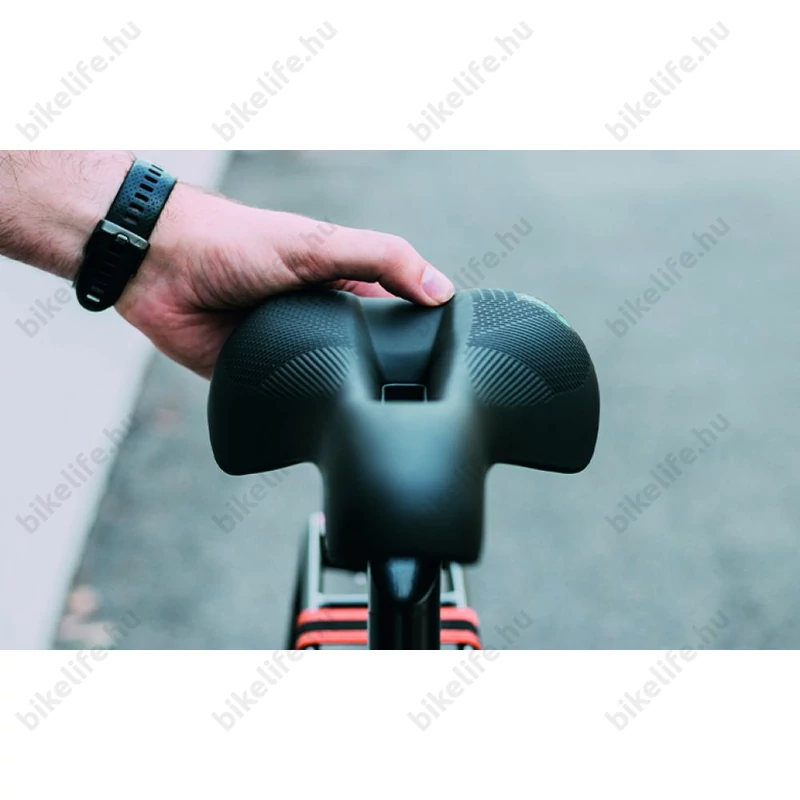 Selle Royal Float Athletic memória habos unisex nyereg