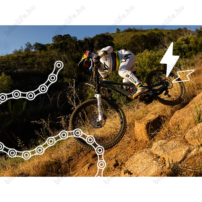 Ergon SM Downhill Comp Vali Höll Edition sport nyereg DH/Dirt/Gravity felhasználásra, Cr-Mo pálca, fehér