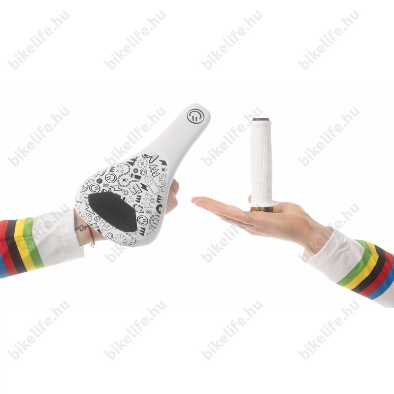 Ergon SM Downhill Comp Vali Höll Edition sport nyereg DH/Dirt/Gravity felhasználásra, Cr-Mo pálca, fekete