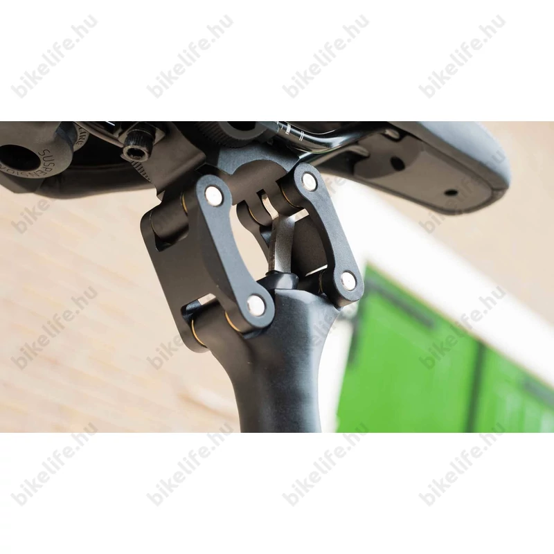 BBB rugós nyeregcső 31,6 paralelműves BSP-41 Comfortpost 50-120 kg-ig