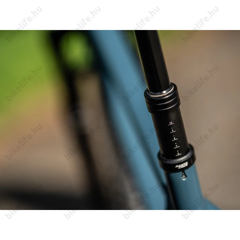 BBB Liftpost BSP-51 dropper nyeregcső 30,9mm átmérő 125mm út 410mm hosszúság belső bowdenvezetés olaj-levegő patronnal