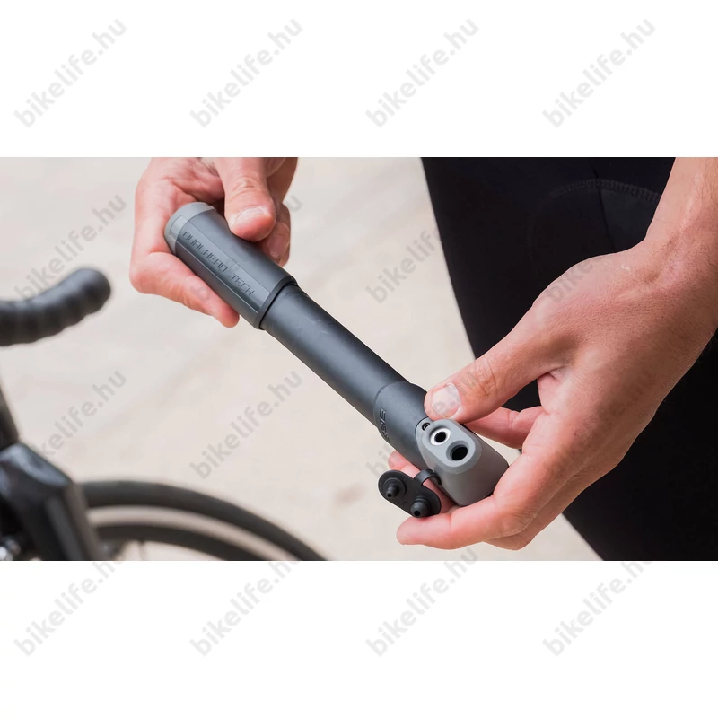 BBB BMP-54 WindWave minipunpa 7bar, nyomásmérős, DualHead, fekete