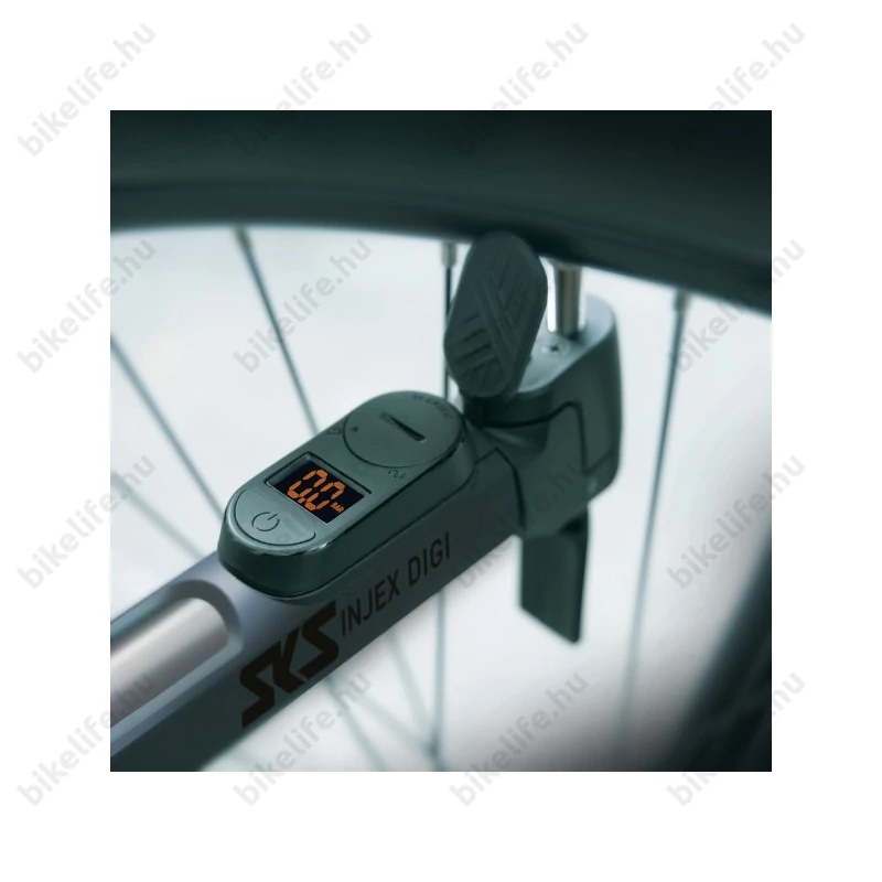 SKS Injex Control Digi nyomásmérős mini pumpa dual fejjel T-fogantyúval 10bar-ig