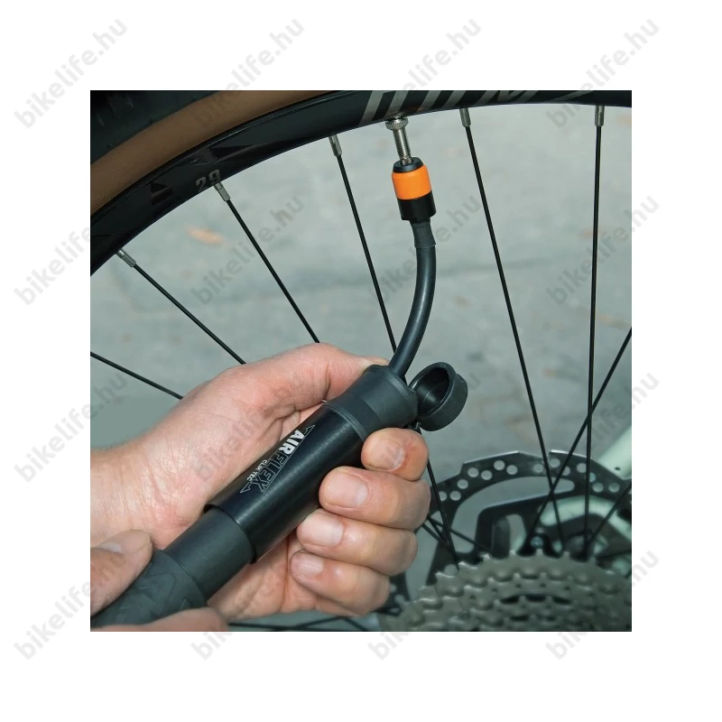 SKS Airflex Explorer Minipumpa 5bar/205mm kihúzható tömlő, Clik-Tec fejjel, fekete