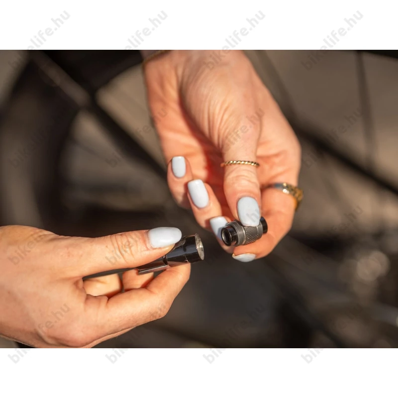 BBB BMP-121 HighRoad minipumpa univerzális fej, alu test, 192mm, fekete