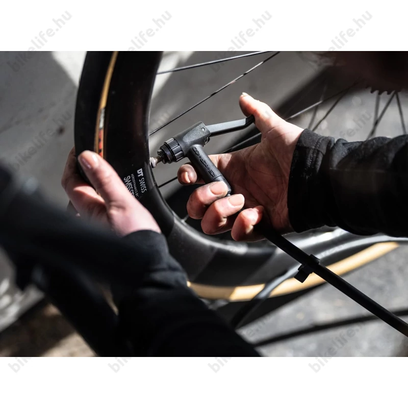 BBB BFP-41 AirSwitch műhelypumpa, 11 bar nyomás, fekete színű