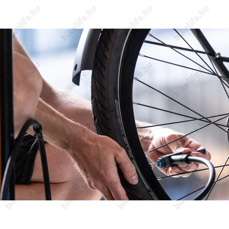 BBB BFP-42 AirSmart műhelypumpa acélből 8 bar nyomás 120cm tömlővel