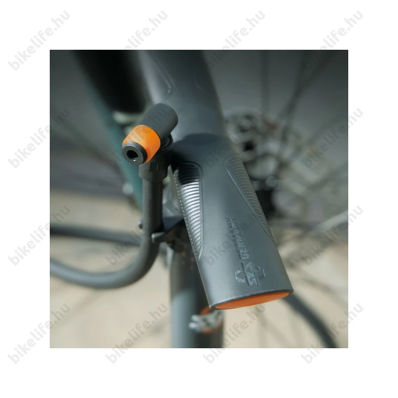 SKS Airkompressor 10.0 Clik Tec műhelypumpa Schwalbe Clik Tec szelepekhez 2-2 db Presta és Dunlop szelepbetéttel