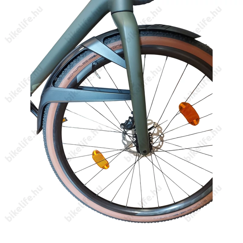 Gravel sárvédő Kellys Gnarly tépőzáras pántokkal toldható fekete színben