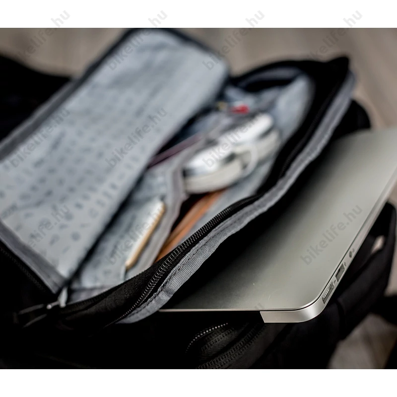 Kellys Transit kerékpáros utazótáska 40+20L (55x38x20cm) fekete