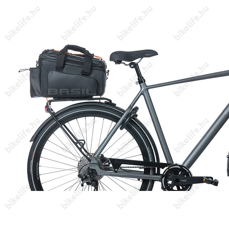 Basil Miles Tarpaulin táska csomagtartóra 9-36L bővíthető kapacitás, adapter nélkül, fekete-narancs