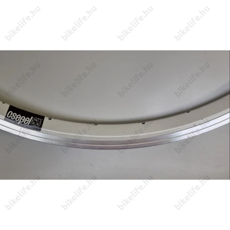 Országúti abroncs 622-es Csepel Ringo 32 lyukú, fehér, 622x14mm (esztétikai sérült)