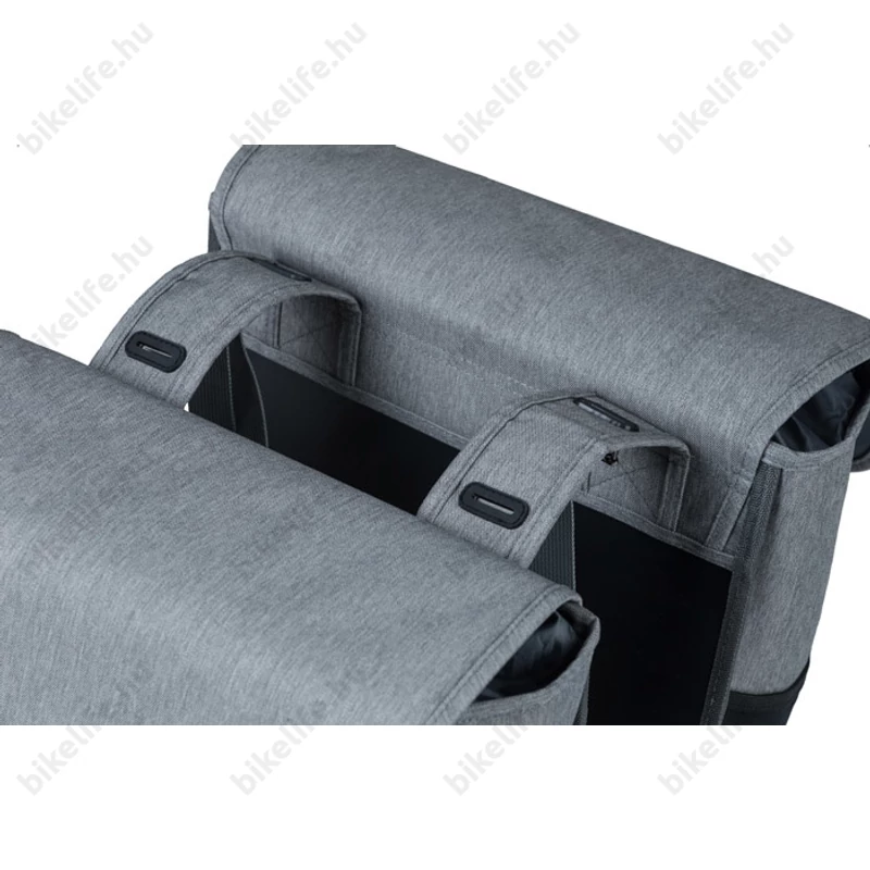 Basil Go Double Bag 2 részes táska csomagtartóra 32L kapacitás, pántos rögzítés, szürke színű