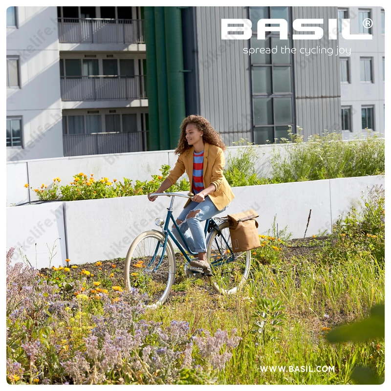 Basil City Shopper csomagtartóra szerelhető táska 1 részes 16l, akasztható-biztosítható, barna