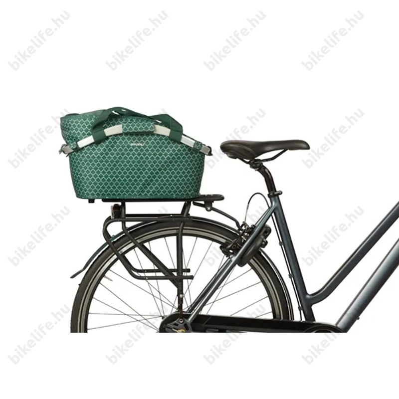 Basil Flair Carry All kosár csomagtartóra Mik 2.0 adapterrel 18 liter kapacitással zöld színben