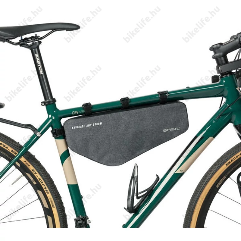 BASIL Storm kerékpáros váztáska tépőzáras felső vázcsőre fekete, 2,2L