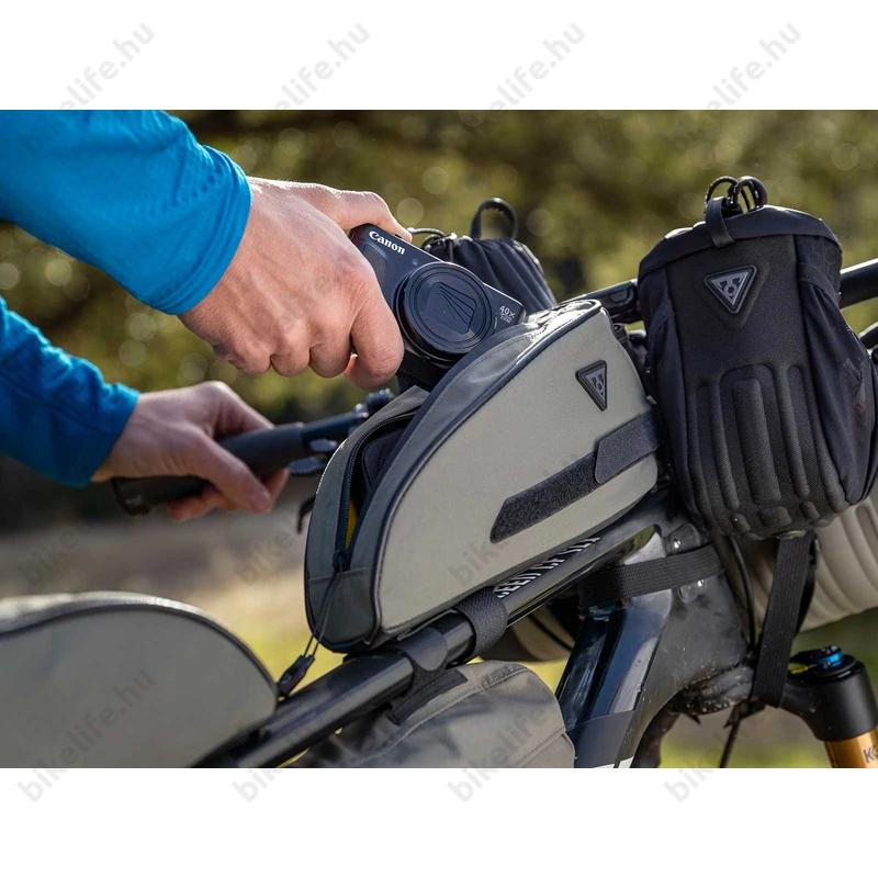 Topeak TopLoader váztáska kormány mögé, esővédő huzattal, khaki, 0,75 L kapacitással