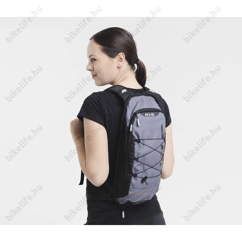 Kellys Adept 5 023 hátizsák 5L-es italtartó rekesszel(italtartó zsák nem tartozék), steel blue