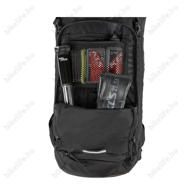 Kellys Jet 8 hátizsák italtartó rekesszel(italtartó zsák nem tartozék), 8 literes, fekete