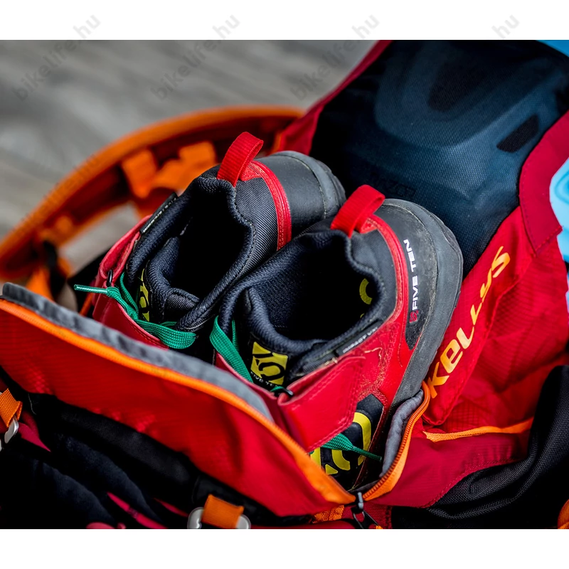 Kellys Fetch 25 hátizsák, (italtartó nem tartozék), 25 Liter, narancssárga