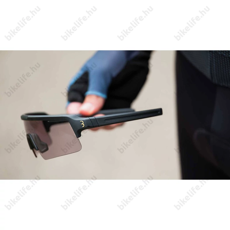 BBB BSG-65 Fuse sportszemüveg matt fekete kerettel, fotokromatikus lencsével