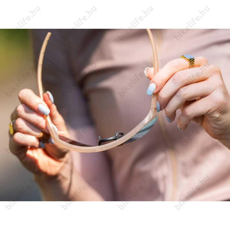 BBB Arc Flux BSG-82 matt átlátszó szürke keret / HighContrast Flux MLC piros lencsékkel