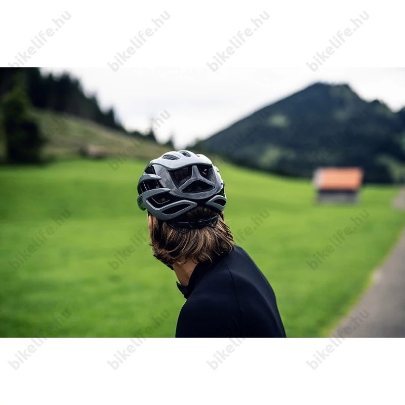 Abus AirBreaker országúti bukósisak L 59-61 fekete/arany