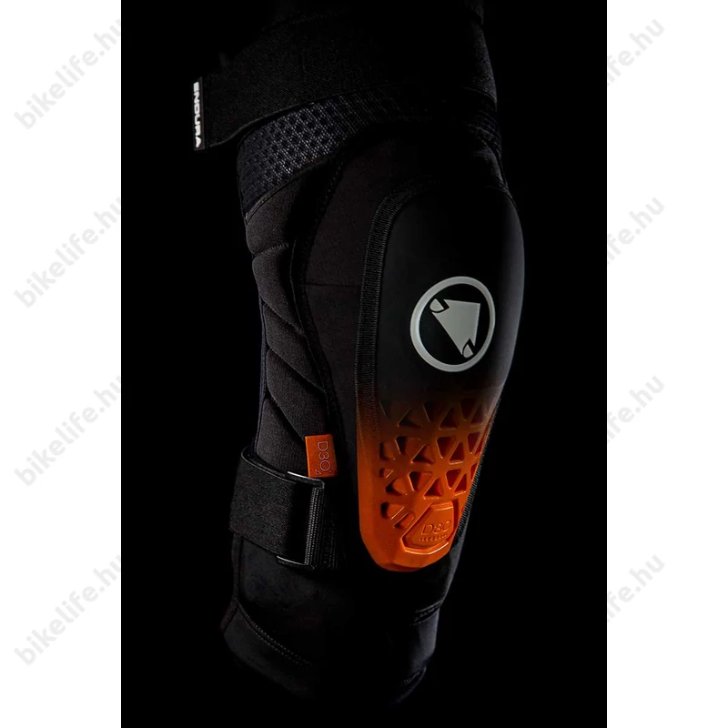 Endura MT500 térdvédő MTB felhasználásra, kemény héj, fekete, L-XL