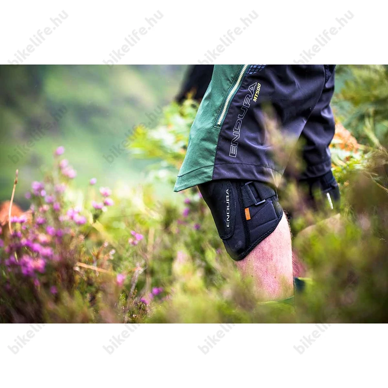 Endura MT500 térdvédő MTB felhasználásra, kemény héj, fekete, L-XL