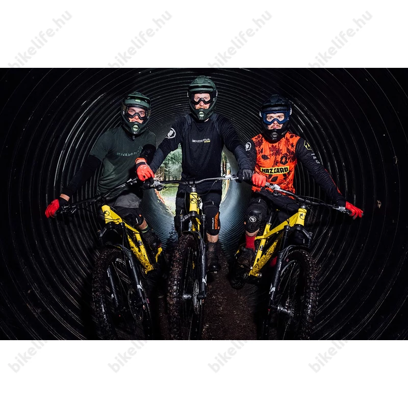 Endura MT500 térdvédő MTB felhasználásra, kemény héj, fekete, L-XL