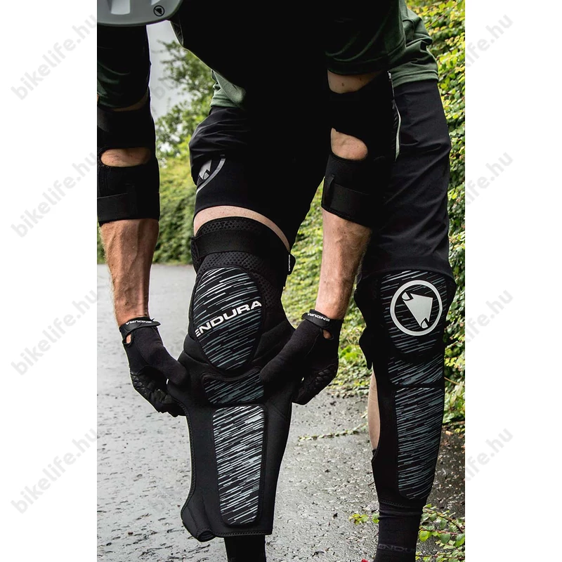 Endura SingleTrack Shin Pads térd és sípcsontvédő MTB felhasználásra, fekete, L-XL