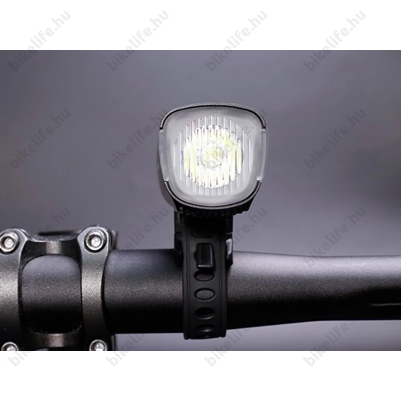 Ravemen K1800 akkumulátoros első lámpa, 1800 lumen, 5000mAh, intelligens mód, vezeték nélküli távirányító