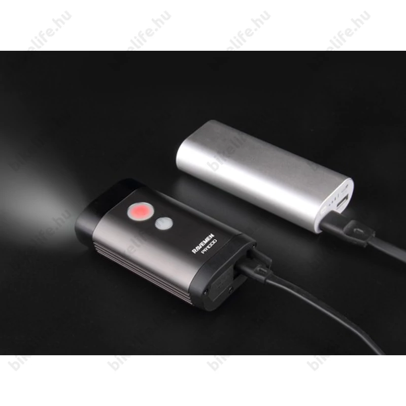 Ravemen PR1000 akkumulátoros első lámpa, 1000 lumen, 3200mAh, országúti/MTB, tompított/reflketor mód, távirányító
