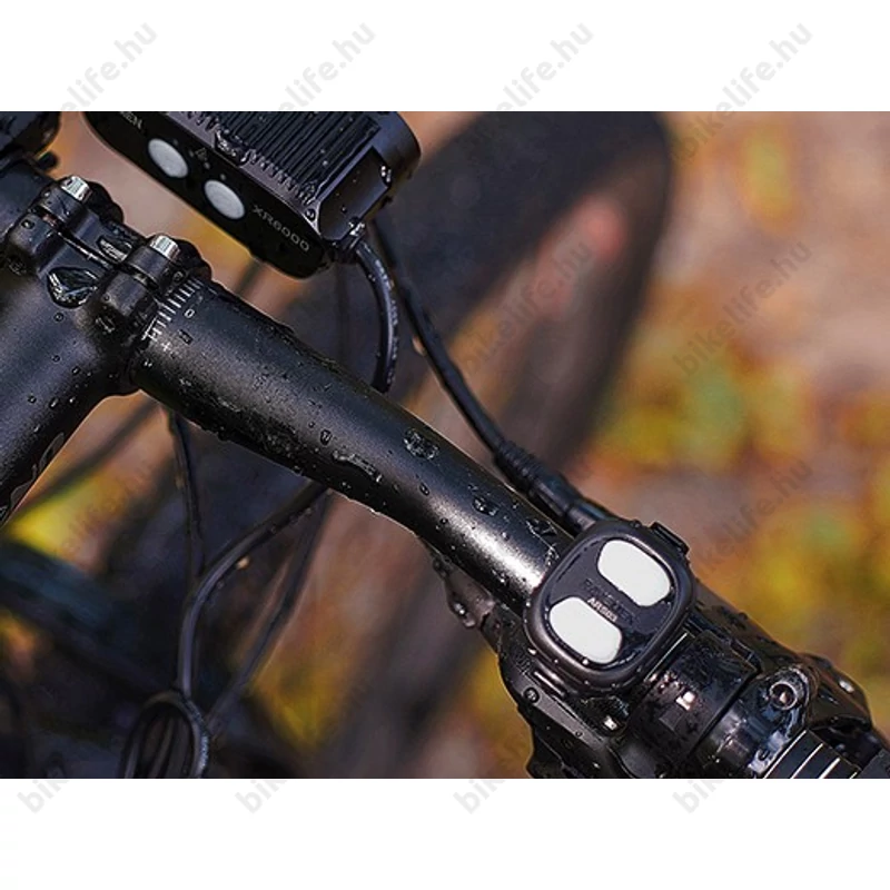 Ravemen XR6000 akkumulátoros első lámpa, 6000 lumen, 4x4000mAh, országúti/MTB, tompított/reflketor mód, vez. nélk. távirányító