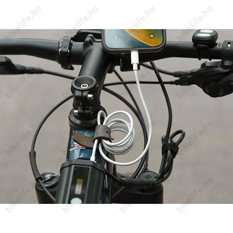 Ravemen XR6000 akkumulátoros első lámpa, 6000 lumen, 4x4000mAh, országúti/MTB, tompított/reflketor mód, vez. nélk. távirányító