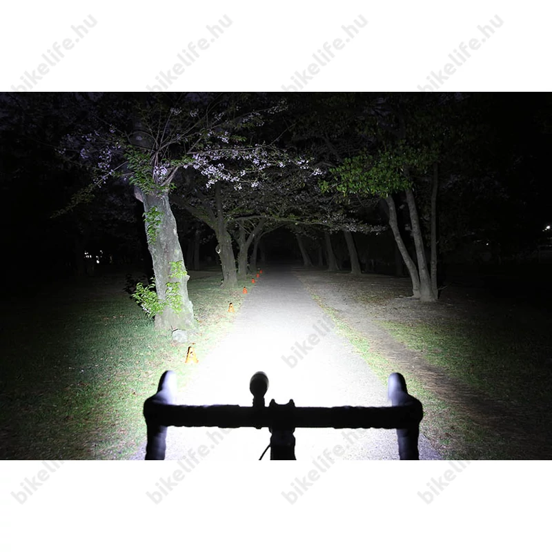 Cateye VOLT800 HL-EL471RC LED-es elsőlámpa USB-ről tölthető 800lumen fényerő 5funkció