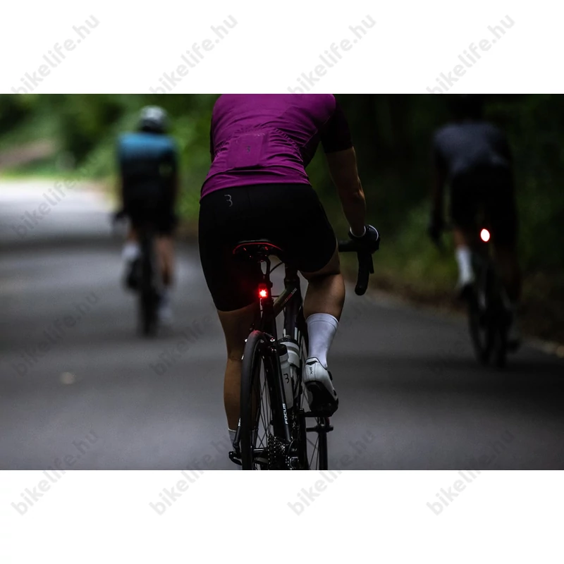 BBB BLS-152 Spark 2.0 akkumulátoros hátsó lámpa, LED, tölthető lithium akkumulátorral, fekete