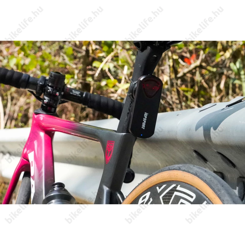 iGPSport SR30 kerékpáros radar és hátsó lámpa