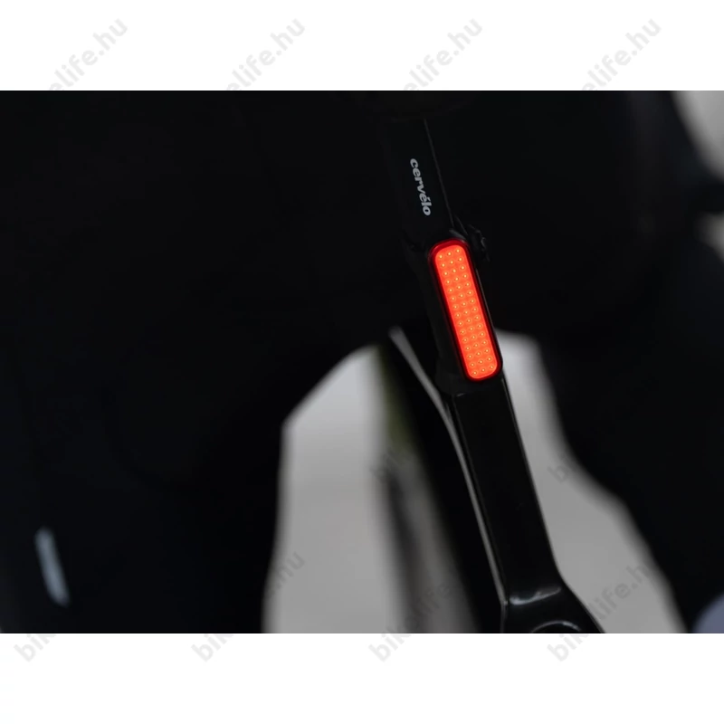 BBB BLS-255 Signal i hátsó villogó 45 szuperfényes LED, 80 Lumen, USB-C tölhető, Li-polimer akku